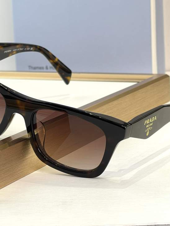 Picture of Prada Sunglasses _SKUfw76161509fw